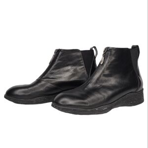 Cole Haan Memory Flex Comfort Black Leather Front Zipper Slip On Ankle Booties